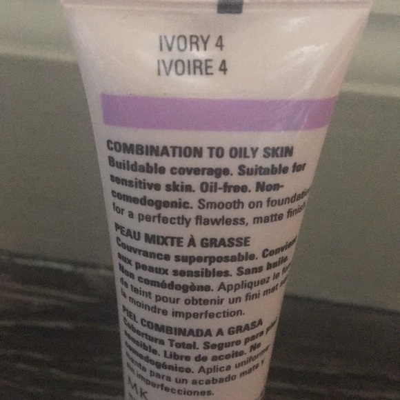 Mary Kay Timewise Liquid Foundation - Picture 2 of 2